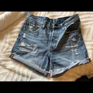 Levi distressed jean shorts